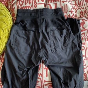 Lululemon Joggers (similar to Dance Studio/Beyond)